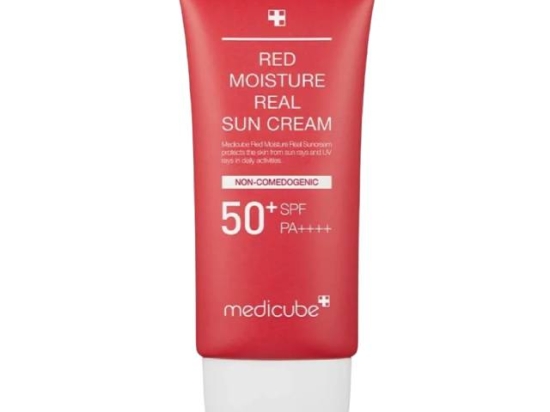 Medicube Red Moisturizing Sunscreen Cream (50ml) | Cuddluxe